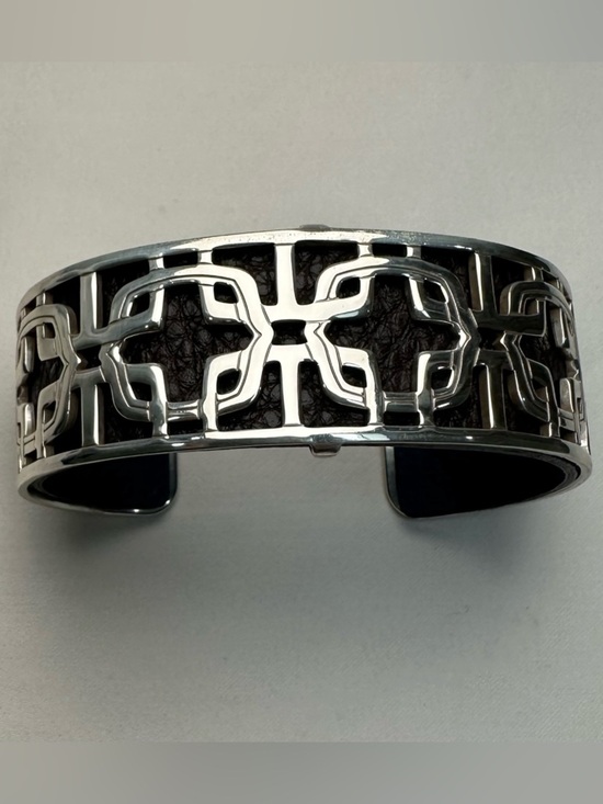Brighton Accessories - Brighton Silver-Tone Openwork Cuff with Navy/Brown Leather Insert